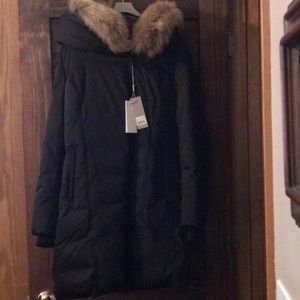 This is a great coat for cold weather! Brand new!